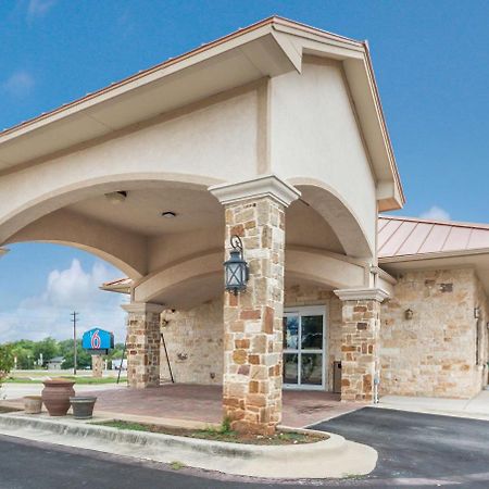 Motel 6 Floresville 외부 사진