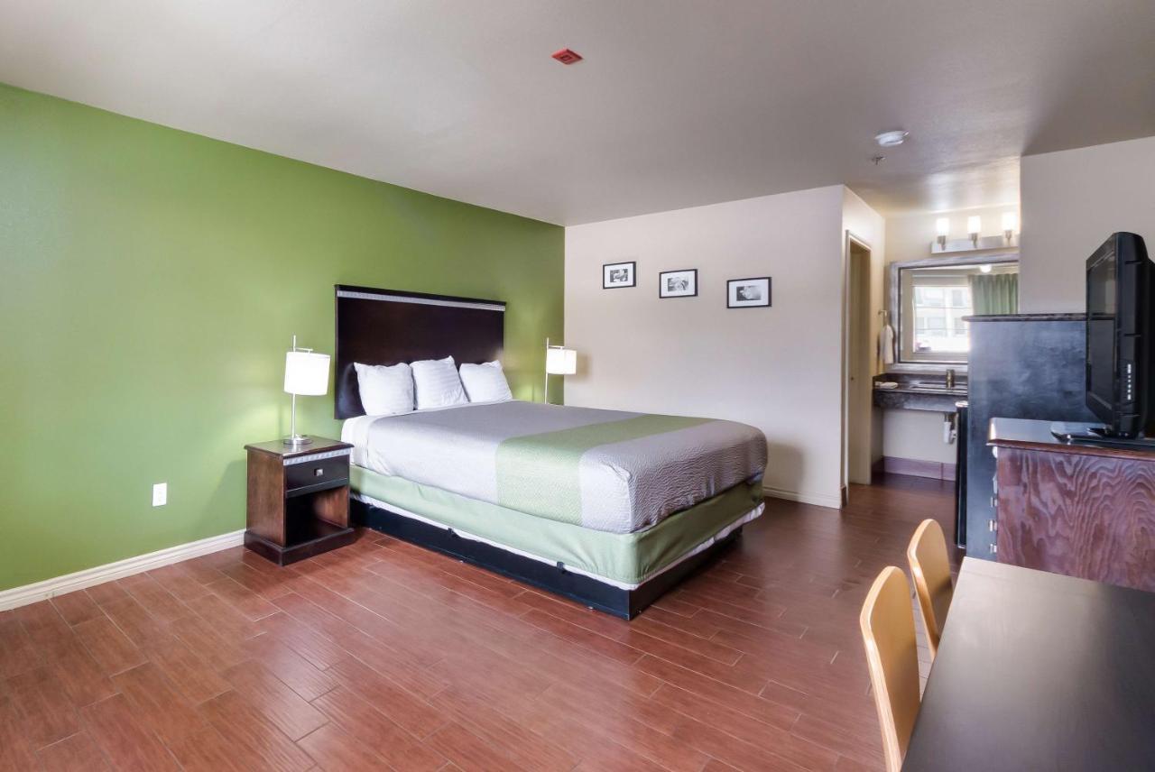 Motel 6 Floresville 외부 사진